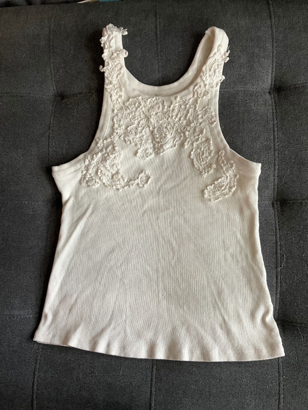 EUC Anthropologie White Embroidered Tank Top Size Large